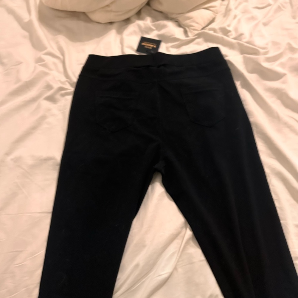 Nice and Classic Black Pants!!